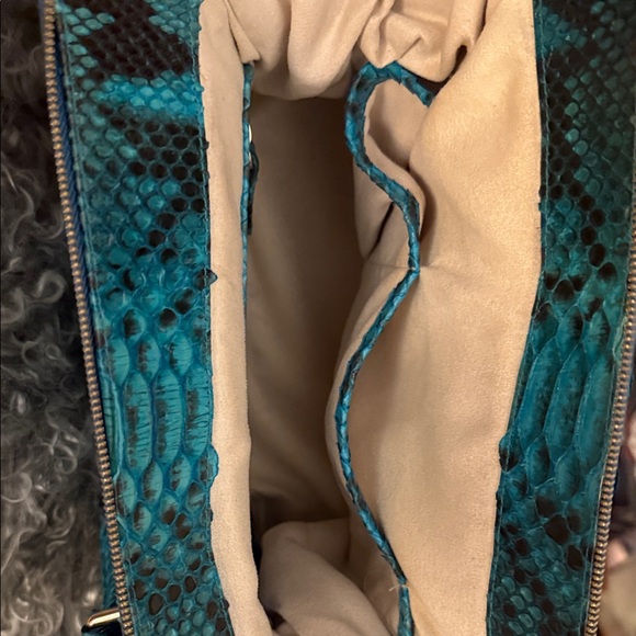 Rare* Genuine Python XL Tote w Zip in Teal - Picture 2 of 6